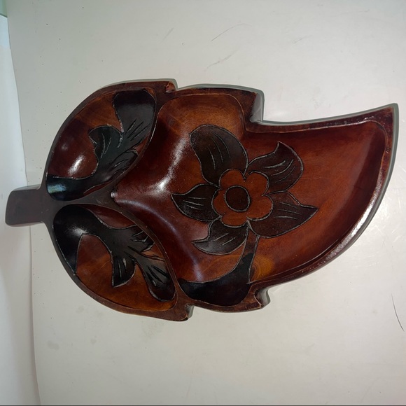 Wood Carved Leaf Design Serving Dish for Snacks Vintage Aruba Road Runner Floral - Picture 3 of 13